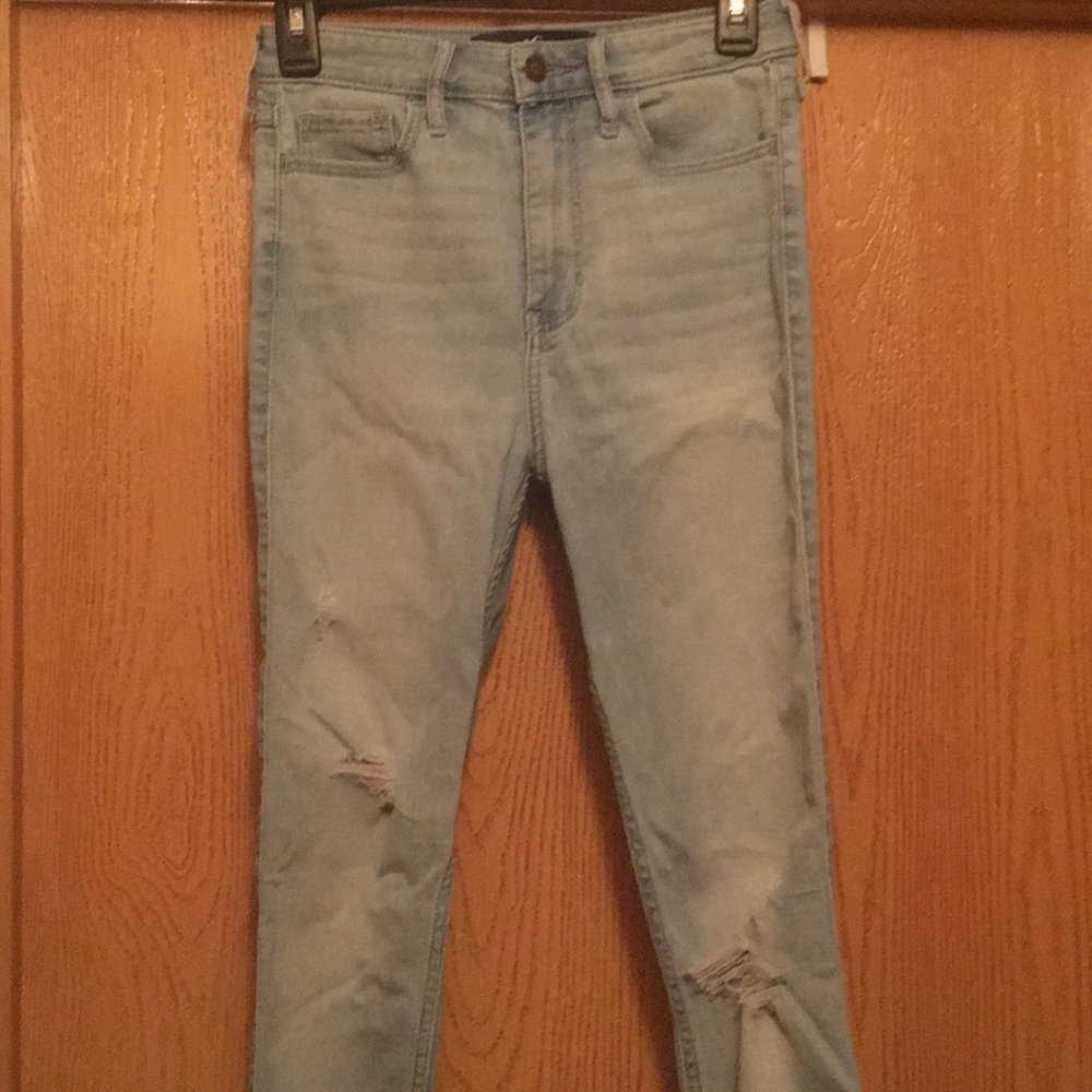Hollister Ultra High-Rise Super Skinny Jeans